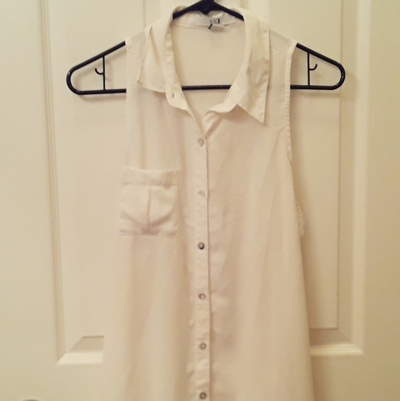 Top - Picture 2 of 2